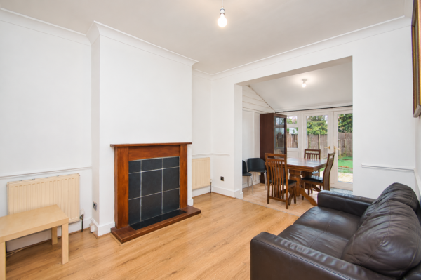 Westminster Gardens, Off River Road, Alfreds Way A13