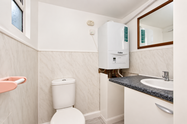 Westminster Gardens, Off River Road, Alfreds Way A13