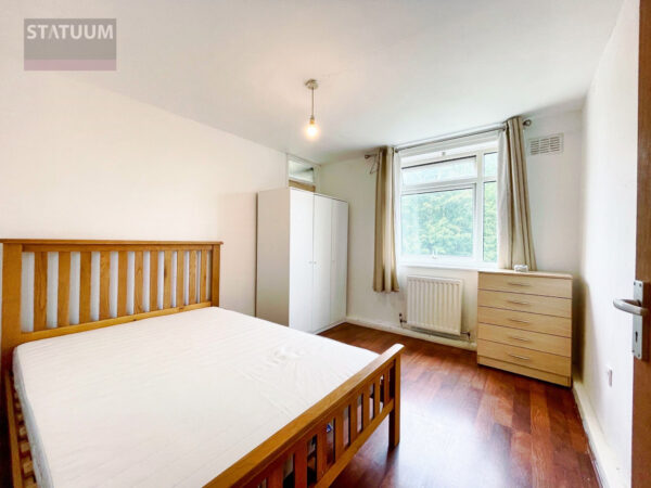 Harley Grove, Mile End, Bow