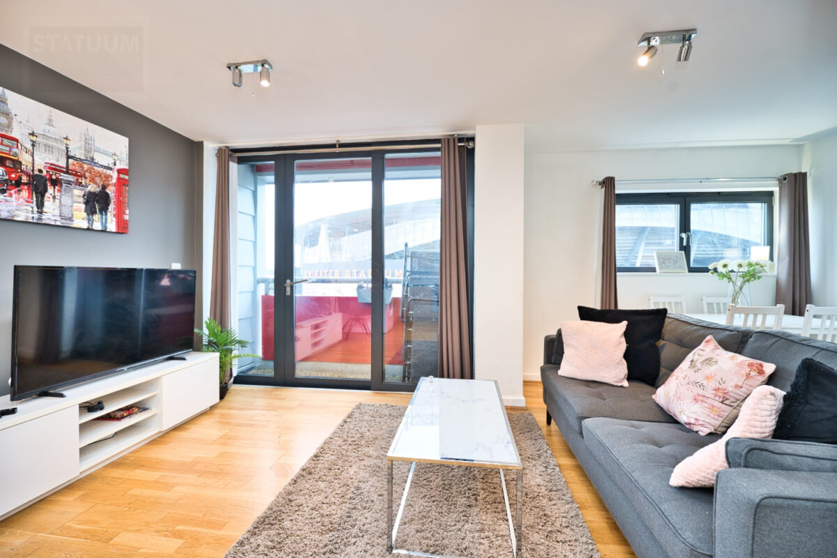 Dryton Park, Arsenal Station, Holloway Road