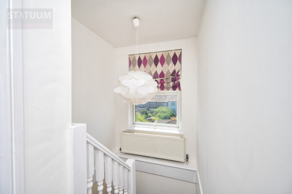 Eastern Avenue, Newbury Park, Gants Hill