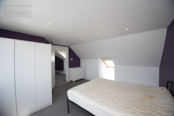 Eastern Avenue, Newbury Park, Gants Hill