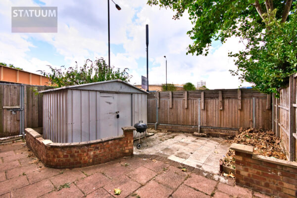 Off Burdett Road,, Mile End