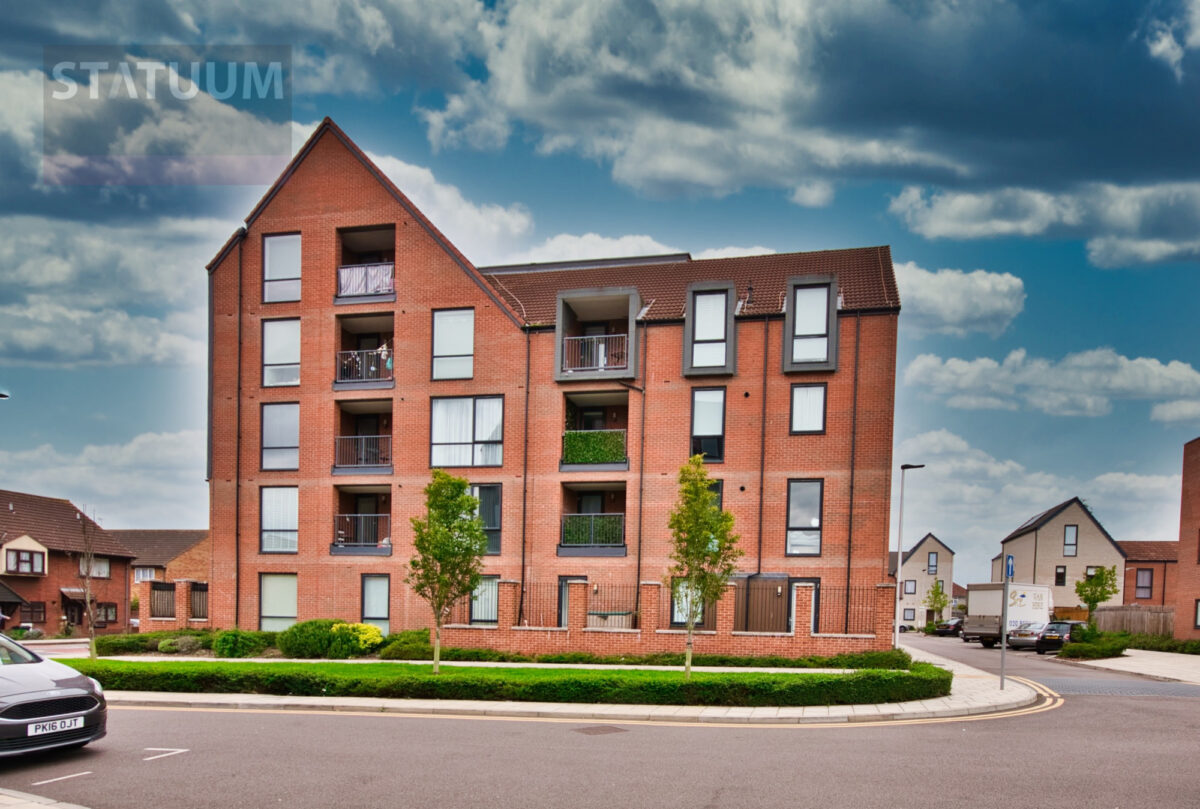 Marine Crescent, Hainault
