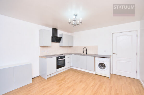 Sparsholt Road, Off Movers Lane