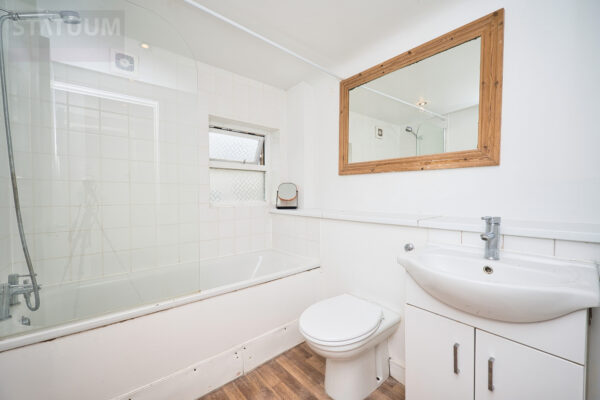 Off Cranbrook Road, Redbridge