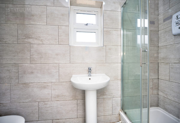 Off Somerville Rd, Redbridge, Chadwell Heath