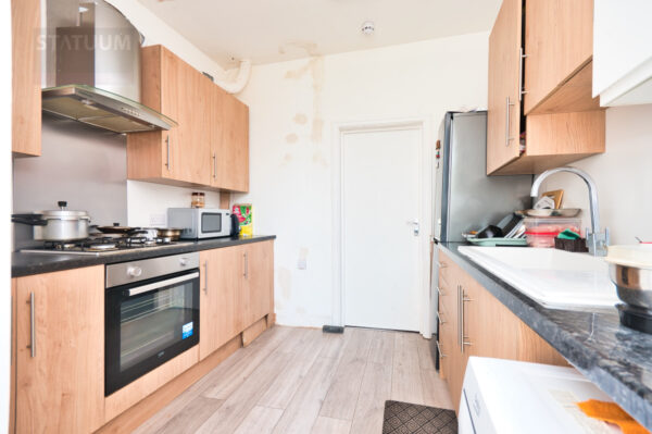 Hulse Avenue, Off Longbridge Road