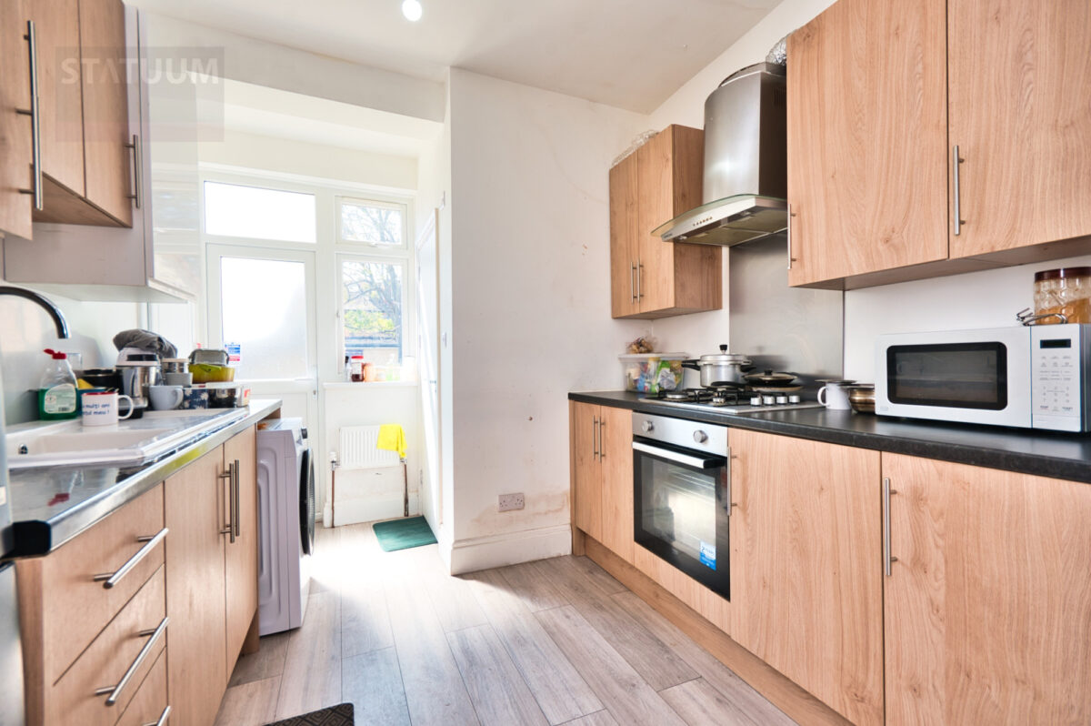 Hulse Avenue, Off Longbridge Road