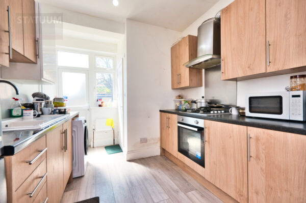 Hulse Avenue, Off Longbridge Road