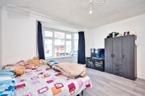 Hulse Avenue, Off Longbridge Road