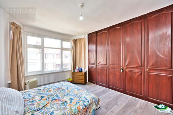 Hulse Avenue, Off Longbridge Road