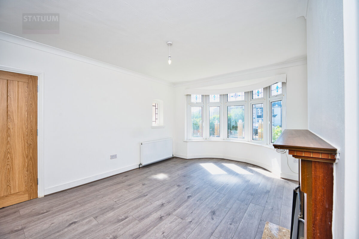 Aragon Drive, Redbridge, Hainault
