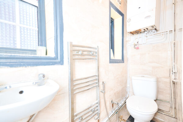 Romford Road, Manor Park, Ilford