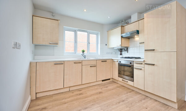 Castlemaine Avenue, Medway