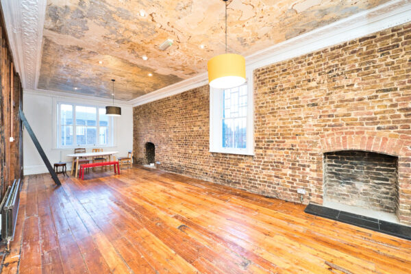 Lea Bridge Road, Leyton