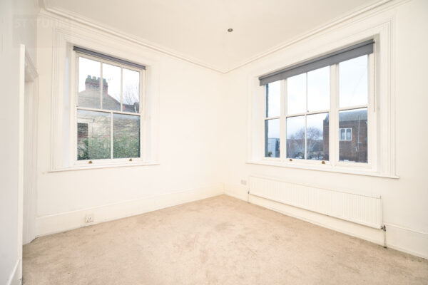 Lea Bridge Road, Leyton