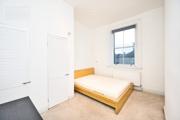 Lea Bridge Road, Leyton