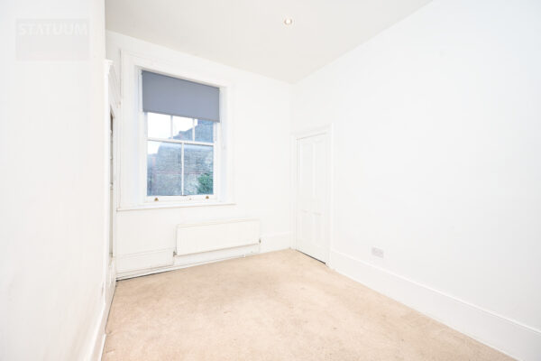 Lea Bridge Road, Leyton