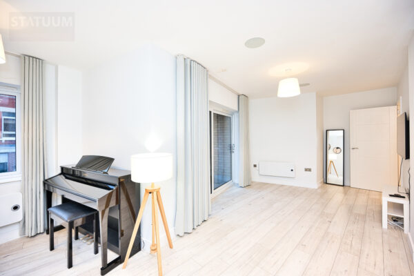 Salisbury Road, Barnet