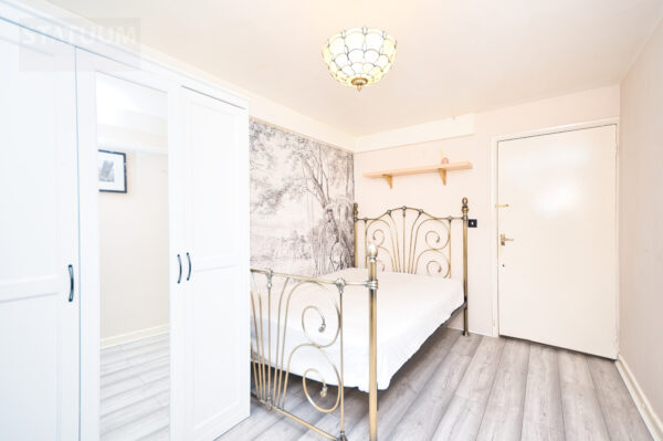 Castle Road, Barking