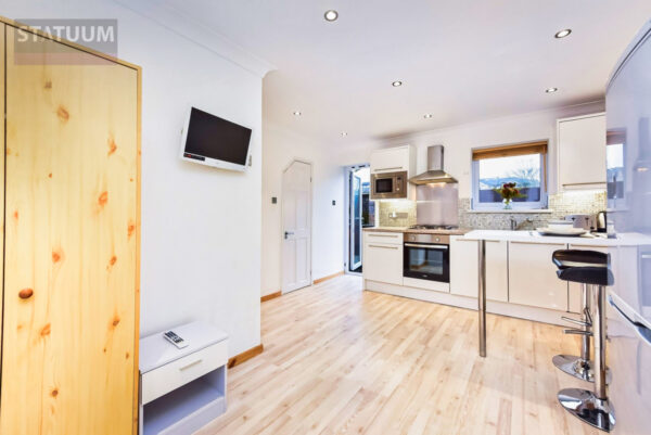 Ironmongers Place, Canary Wharf, Isle Of Dogs