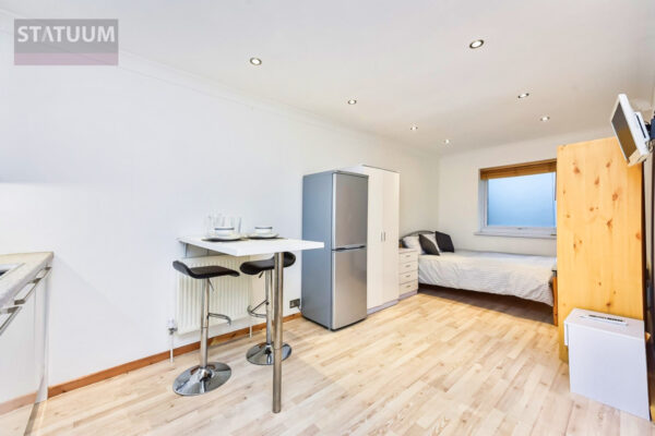 Ironmongers Place, Canary Wharf, Isle Of Dogs