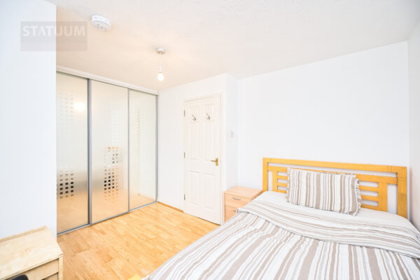 Mast House Terrace, Canary Wharf, Isle Of Dogs, Dockland