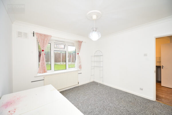 Waterfall Road, Southgate