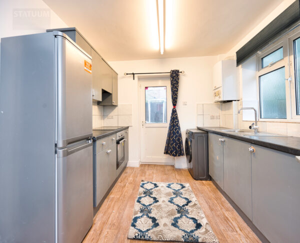 Waterfall Road, Southgate