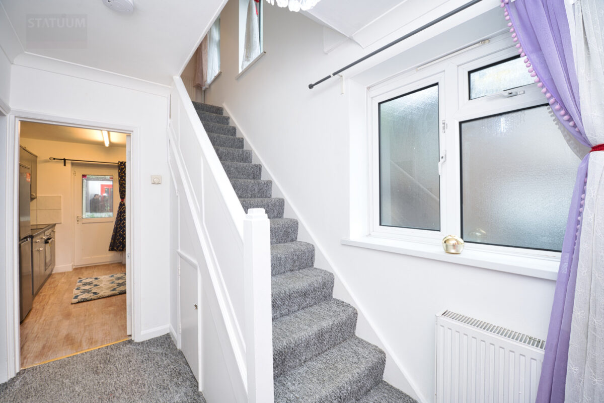 Waterfall Road, Southgate