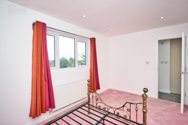 Waterfall Road, Southgate