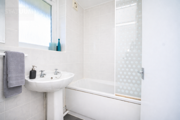 Crondall Court, St. John'S Estate, Old St, Hoxton