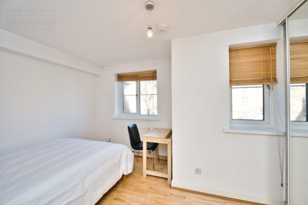 Mast House Terrace, Canary Wharf, Isle Of Dogs, Dockland