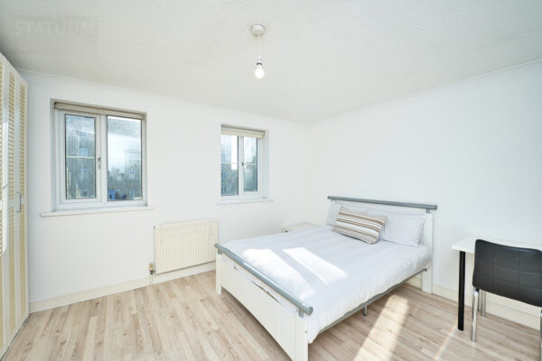 Mast House Terrace, Canary Wharf, Isle Of Dogs, Dockland