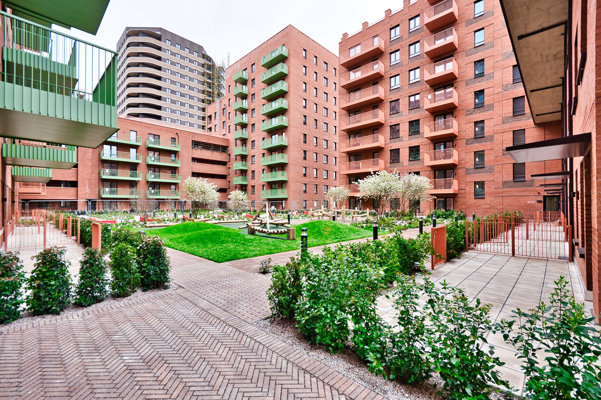 Chequers Ln, Dagenham – Statuum