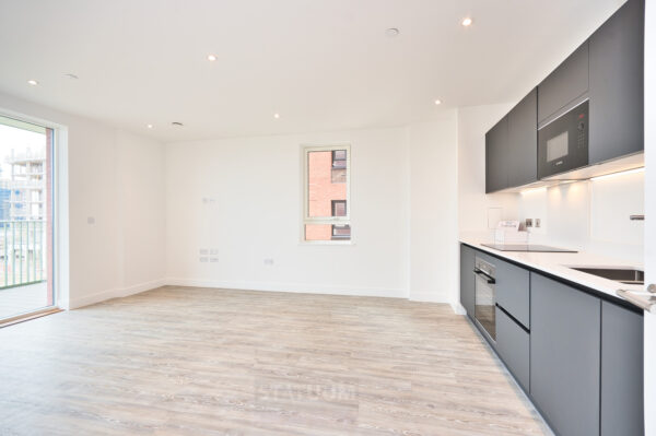 Chequers Ln, Dagenham