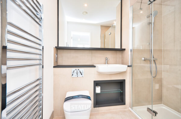 Chequers Ln, Dagenham