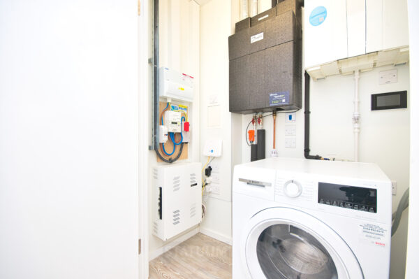 Chequers Ln, Dagenham