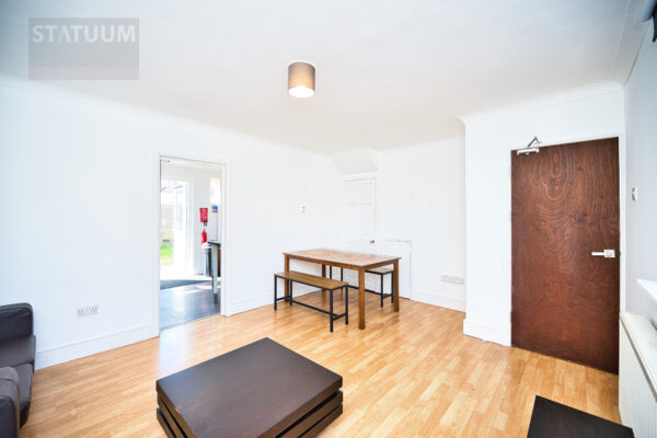 Streimer Road, Stratford