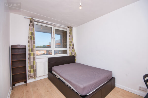 Wearmouth House, Mile End