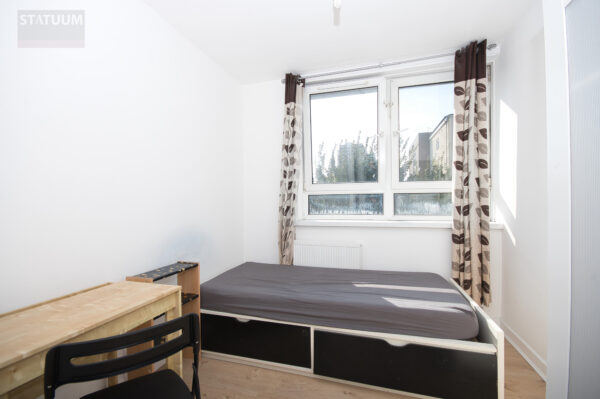 Wearmouth House, Mile End