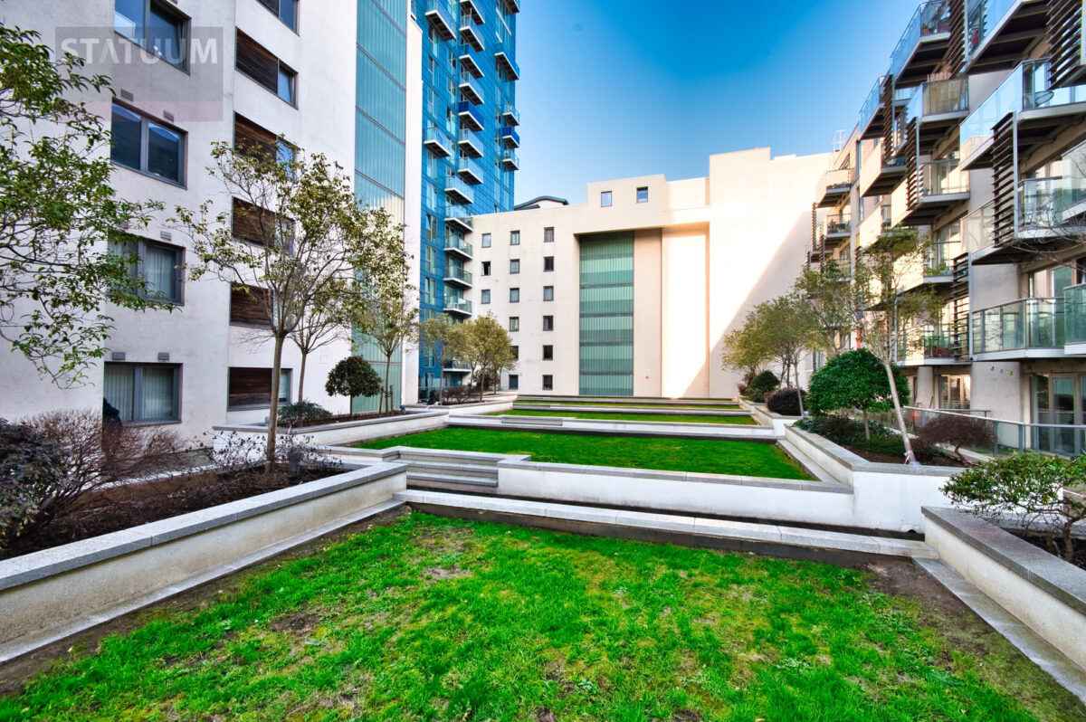 George Hudson Tower, Stratford High St