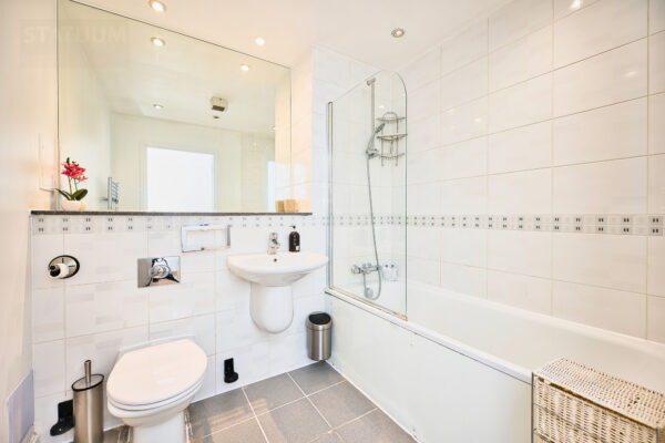 George Hudson Tower, Stratford High St