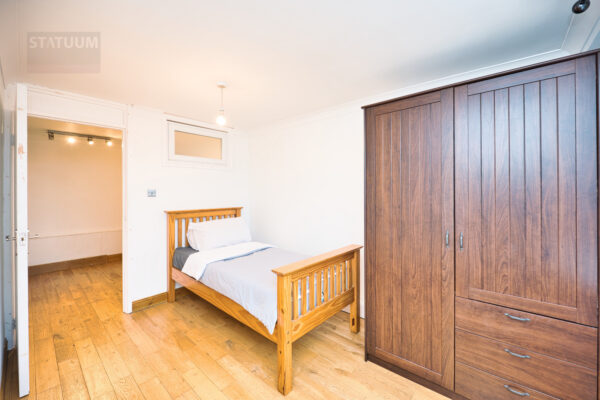 Sheffield Square, Bow, Mile End