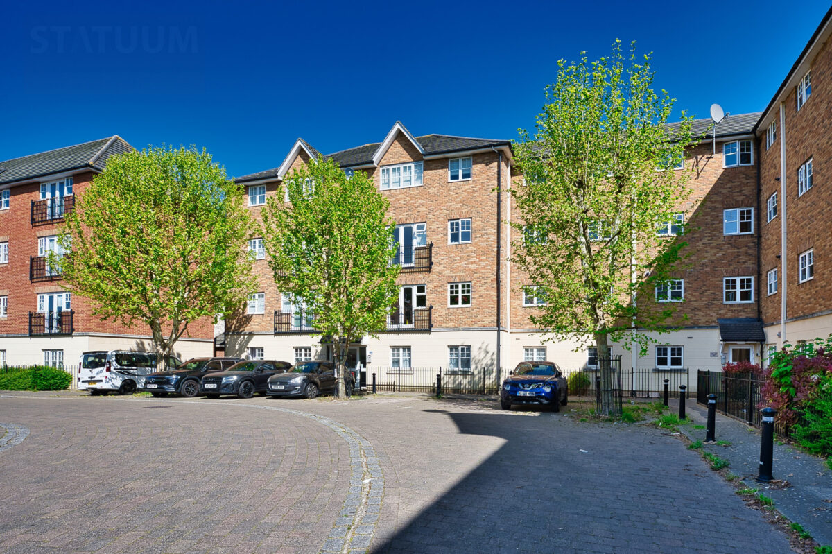 Caspian Way, Purfleet-On-Thames