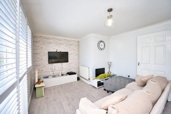 Caspian Way, Purfleet-On-Thames