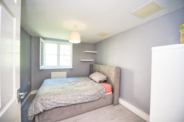 Caspian Way, Purfleet-On-Thames