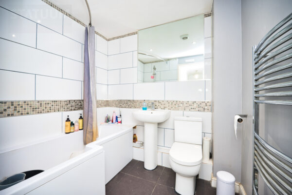 Caspian Way, Purfleet-On-Thames