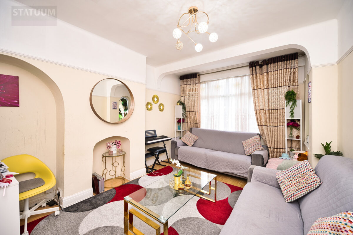 Eccleston Crescent, Goodmayes